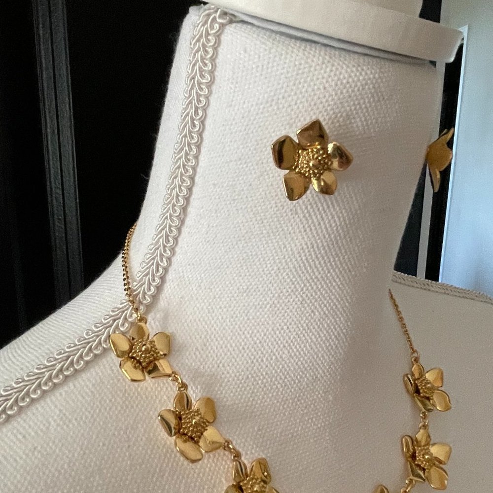 Kate Spade Gold Flower Earrings